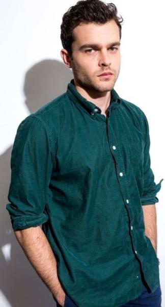 Alden Ehrenreich solo