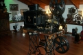Immagine 6 - Proiettori cinematografici antichi