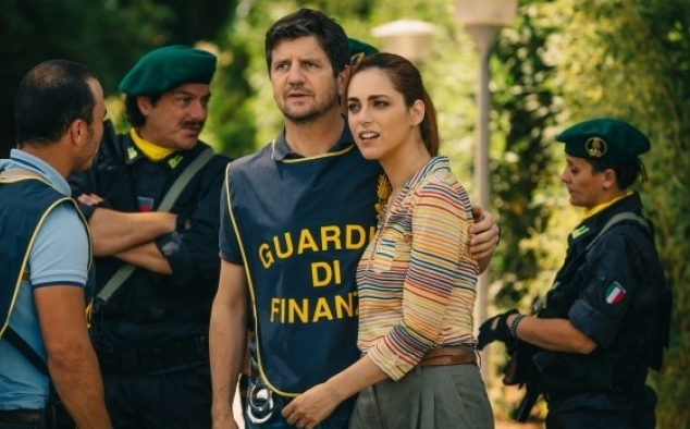 Immagine 19 - Metti la nonna in freezer, foto e immagini tratte dal divertente film con Fabio De Luigi e Miriam Leone