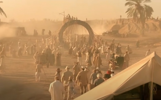 Immagine 4 - Stargate (1994), foto e immagini del film di Roland Emmerich con Kurt Russell, James Spader, Djimon Hounsou
