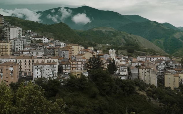 Immagine 12 - Una femmina, immagini del film di Francesco Costabile con Fabrizio Ferracane e Lina Siciliano