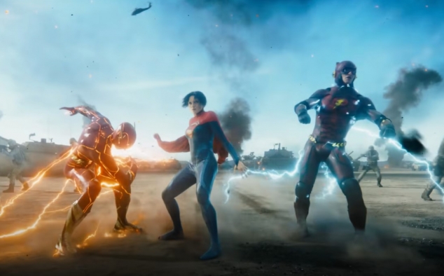 Immagine 6 - The Flash, immagini del film supereroi DC Comics del 2023 con Ezra Miller, Michael Keaton, Ben Affleck