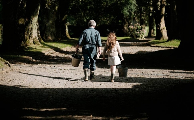 Immagine 7 - The Quiet Girl, immagini del film di Colm Bairéad con Catherine Clinch, Carrie Crowley, Andrew Bennett