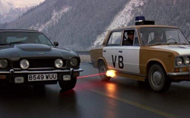 Immagine 13 - 007 - Zona pericolo, foto e immagini del film del 1987 di John Glen con Timothy Dalton nei panni di James Bond, 15esimo film del