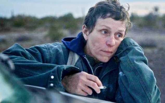 Immagine 4 - Nomadland, foto del film vincitore del premio Oscar, diretto da Chloé Zhao con Frances McDormand