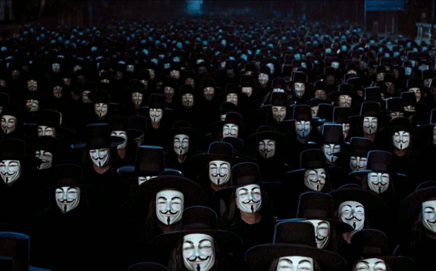 Immagine 2 - V per Vendetta, foto e immagini del film del 2005 di James McTeigue con Natalie Portman, Hugo Weaving