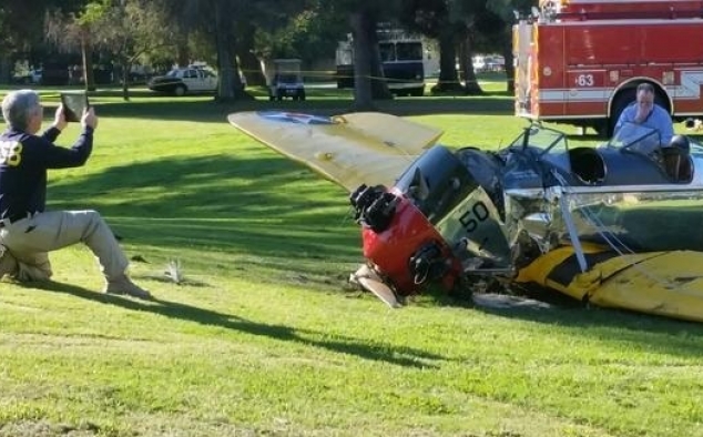 Immagine 19 - Harrison Ford, incidente aereo