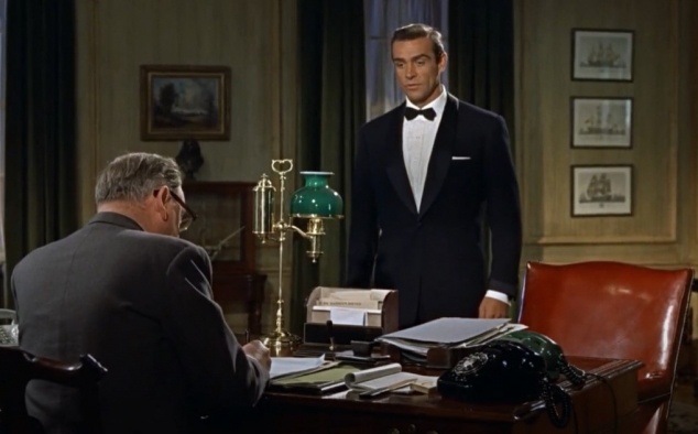 Immagine 15 - Agente 007- Licenza di uccidere (1962), immagini del film di Terence Young con Sean Connery, Ursula Andress, Joseph Wiseman, Jac