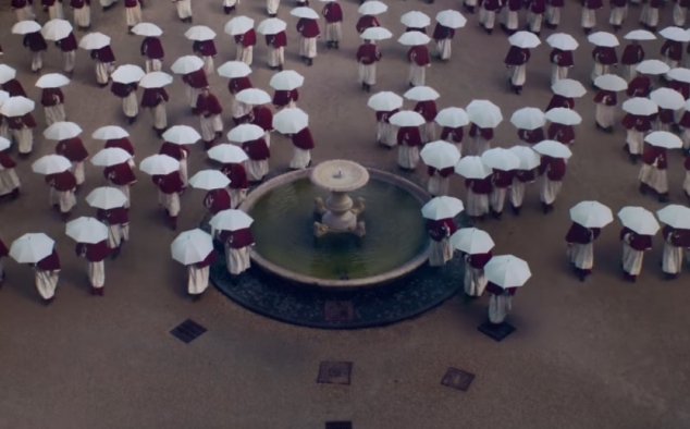 Immagine 3 - Conclave, immagini del film di Edward Berger con Ralph Fiennes, Stanley Tucci, John Lithgow, Isabella Rossellini