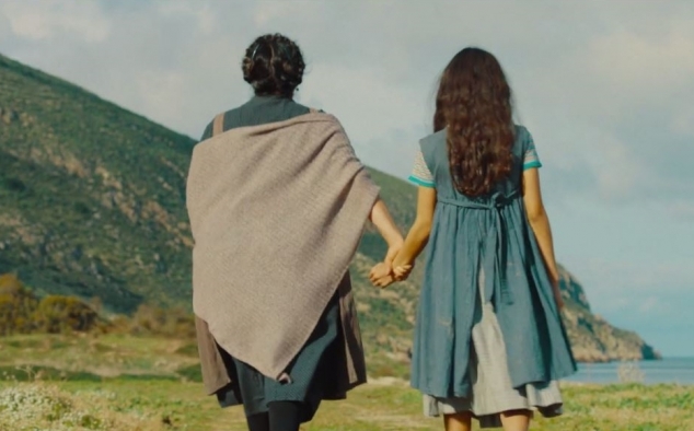 Immagine 2 - Picciridda - Con i piedi nella sabbia, foto del film di Paolo Licata con Marta Castiglia e Lucia Sardo