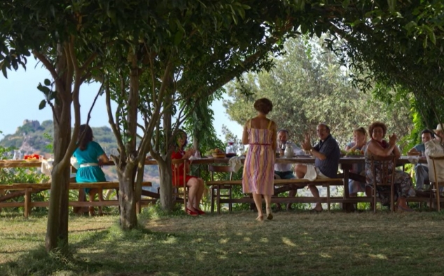 Immagine 25 - È stata la mano di Dio, foto e immagini del film di Paolo Sorrentino con Filippo Scotti, Toni Servillo