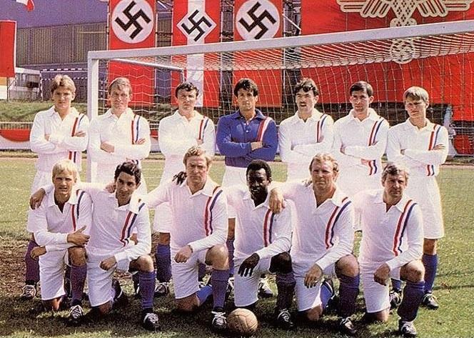 Fuga per la vittoria, remake, calciatori
