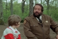 Immagine 1 - Uno sceriffo extraterrestre... poco extra e molto terrestre, Bud Spencer cucina i fagioli accendendo il fuoco con il pollice
