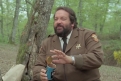 Immagine 10 - Uno sceriffo extraterrestre... poco extra e molto terrestre, Bud Spencer cucina i fagioli accendendo il fuoco con il pollice