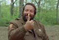 Immagine 7 - Uno sceriffo extraterrestre... poco extra e molto terrestre, Bud Spencer cucina i fagioli accendendo il fuoco con il pollice