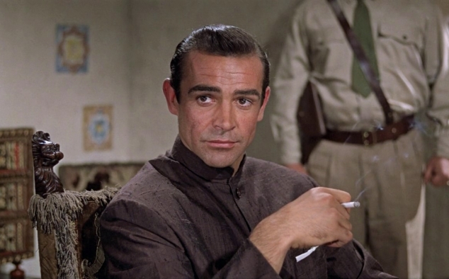 Immagine 3 - Agente 007- Licenza di uccidere (1962), immagini del film di Terence Young con Sean Connery, Ursula Andress, Joseph Wiseman, Jac