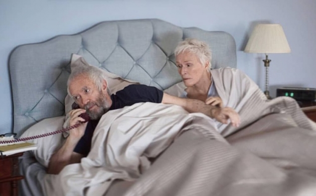 Immagine 12 - The Wife - Vivere nell'ombra, foto del film con Glenn Close e Jonathan Pryce