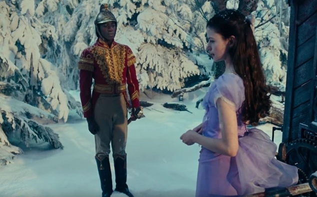 Immagine 4 - Lo Schiaccianoci e i Quattro Regni, immagini tratte dal film Disney con Mackenzie Foy e Keira Knightley