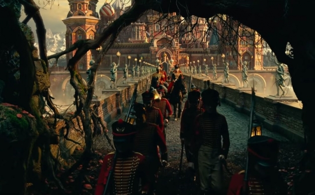 Immagine 30 - Lo Schiaccianoci e i Quattro Regni, immagini tratte dal film Disney con Mackenzie Foy e Keira Knightley