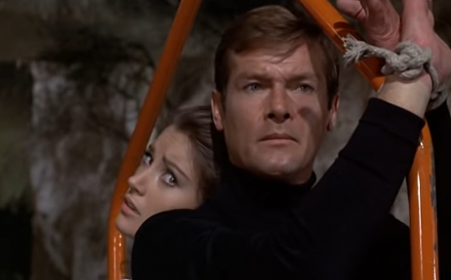 Immagine 2 - Agente 007 - Vivi e lascia morire (1973), immagini del film di Guy Hamilton con Roger Moore, Yaphet Kotto, Jane Seymour