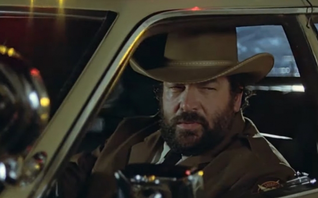 Immagine 26 - Uno sceriffo extraterrestre... poco extra e molto terrestre, nel film con Bud Spencer lo sceriffo Hall incontra H7-25