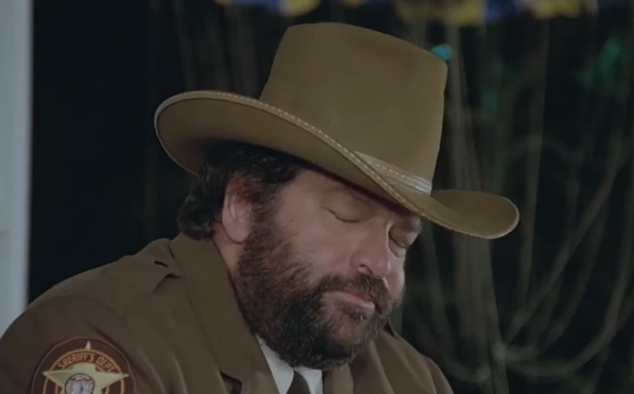 Immagine 42 - Uno sceriffo extraterrestre... poco extra e molto terrestre, nel film con Bud Spencer lo sceriffo Hall incontra H7-25