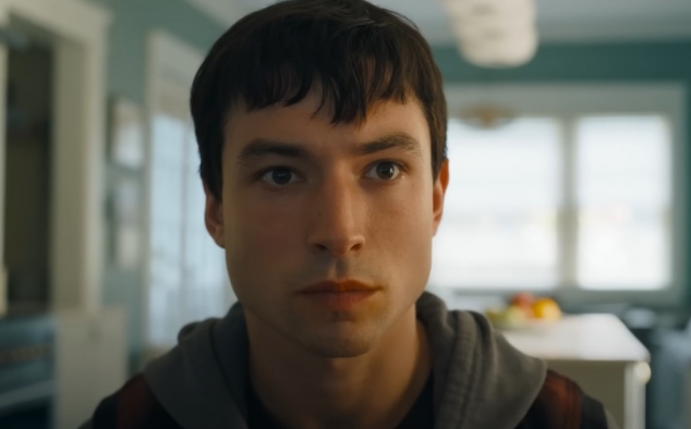Immagine 14 - The Flash, immagini del film supereroi DC Comics del 2023 con Ezra Miller, Michael Keaton, Ben Affleck