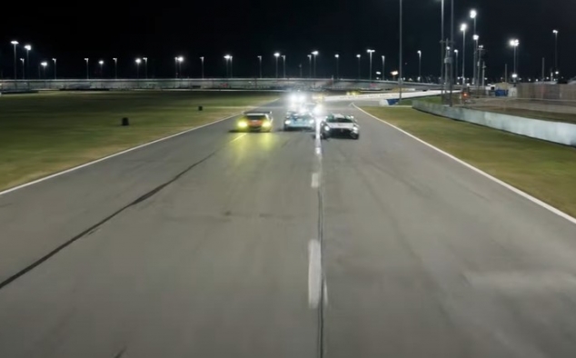 Immagine 6 - F1, immagini del film di Joseph Kosinski con Brad Pitt, Javier Bardem, Kerry Condon, Tobias Menzies