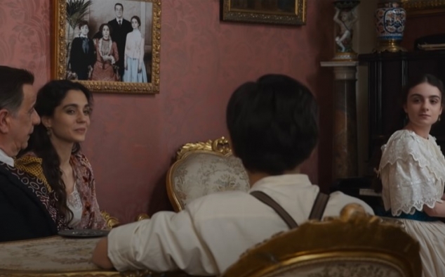 Immagine 12 - Qui rido io, foto e immagini del film di Mario Martone con Toni Servillo e Maria Nazionale