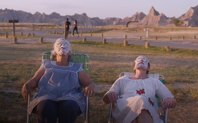 Immagine 13 - Nomadland, foto del film vincitore del premio Oscar, diretto da Chloé Zhao con Frances McDormand