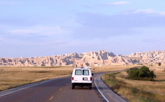 Immagine 3 - Nomadland, foto del film vincitore del premio Oscar, diretto da Chloé Zhao con Frances McDormand