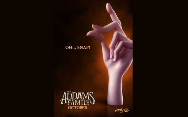 Immagine 8 - La famiglia Addams, poster con i personaggi del film con Morticia e gli altri