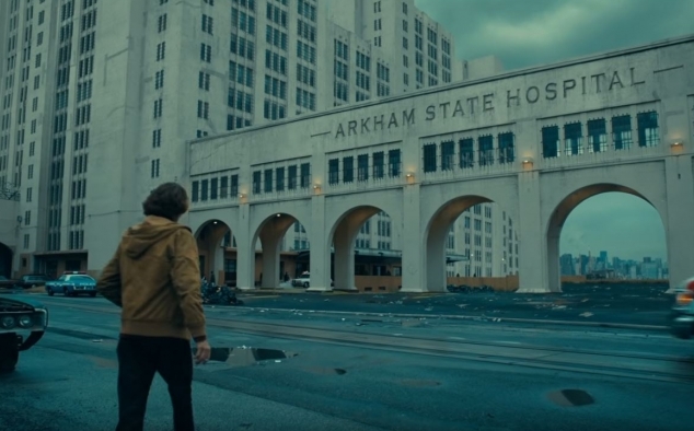 Immagine 4 - Joker, foto dal film con Joaquin Phoenix, Robert De Niro