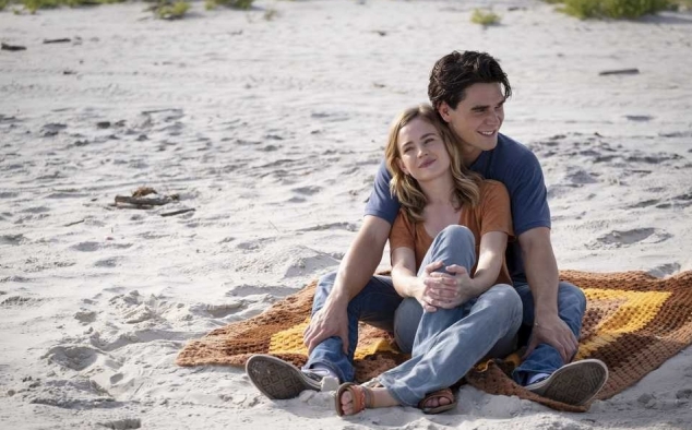 Immagine 3 - Cosa mi lasci di te,  foto e immagini del film sentimentale con K.J. Apa e Britt Robertson