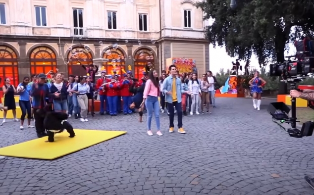 Immagine 16 - Me contro Te il Film 2 - Il mistero della scuola incantata, foto backstage del film con Luì e Sofì