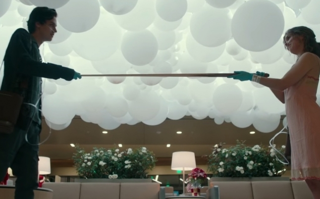 Immagine 7 - A un metro da te, foto tratte dal film sentimentale con Cole Sprouse e Haley Lu Richardson