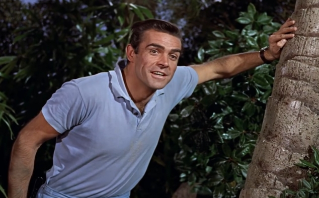 Immagine 5 - Agente 007- Licenza di uccidere (1962), immagini del film di Terence Young con Sean Connery, Ursula Andress, Joseph Wiseman, Jac