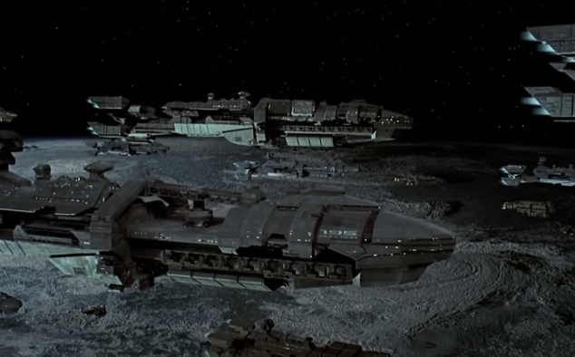 Immagine 19 - Starship Troopers - Fanteria dello Spazio (1997), foto e immagini del film fantascienza di Paul Verhoeven con Casper Van Dien