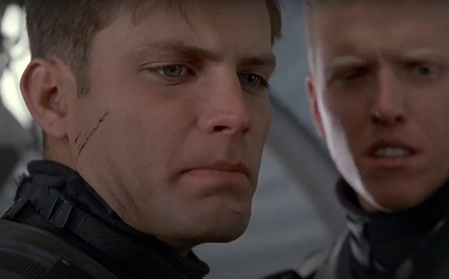 Immagine 23 - Starship Troopers - Fanteria dello Spazio (1997), foto e immagini del film fantascienza di Paul Verhoeven con Casper Van Dien