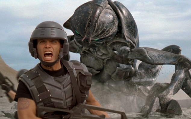 Immagine 27 - Starship Troopers - Fanteria dello Spazio (1997), foto e immagini del film fantascienza di Paul Verhoeven con Casper Van Dien