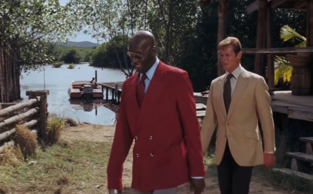 Immagine 14 - Agente 007 - Vivi e lascia morire (1973), immagini del film di Guy Hamilton con Roger Moore, Yaphet Kotto, Jane Seymour