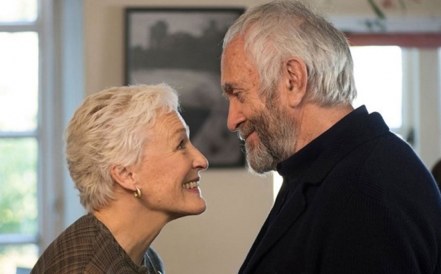 Immagine 2 - The Wife - Vivere nell'ombra, foto del film con Glenn Close e Jonathan Pryce