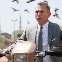Daniel Craig ancora Bond per la quinta volta