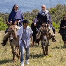 Non c’è più religione, nuova commedia di Luca Miniero